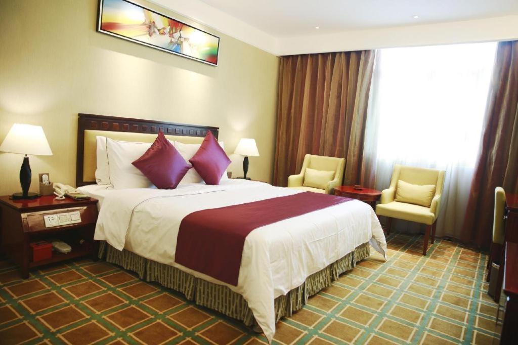 New Regent Hotel Huizhou  Exteriör bild